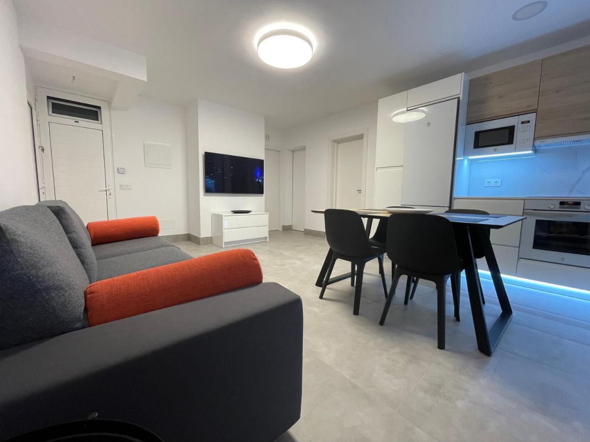 Izaro Apartamento Atico De Lujo Cerca De Playa Dorada Коста Бланка Экстерьер фото